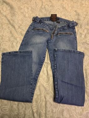 Parasuco Women’s Blue Boot Cut Jeans with Front Zippers